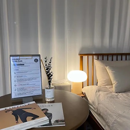 Hwagok Min Stay - Hongdae 20Min
